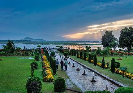 Kashmir and Vaishno Devi Tour Package from Chandigarh