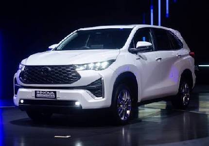 Innova Hycross Cab