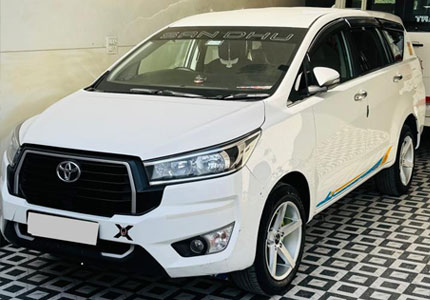 Innova Crysta Cab