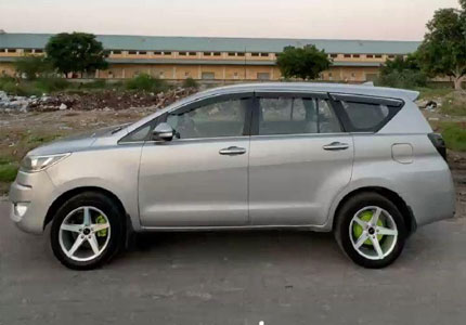 Innova Crysta Cab